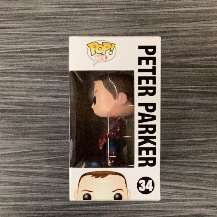 Funko POP! Marvel: Peter Parker (LA Comikaze)(Damaged Box)[C] #34