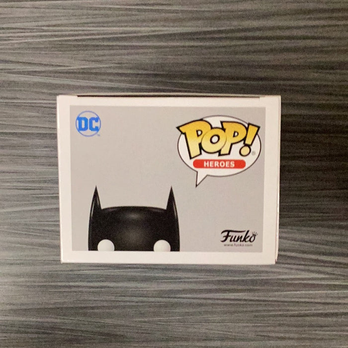 Funko POP! Heroes: DC Super Heroes - Batman (2017 Toy Tokyo)(Damaged Box) #144