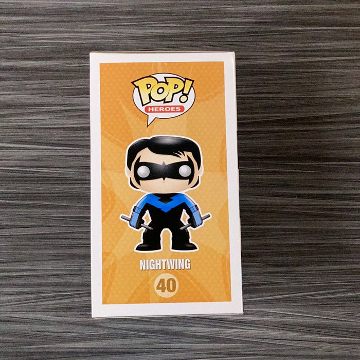 Funko POP! Heroes: DC Comics - Nightwing (Fugitive Toys)(Metallic)(Damaged Box) #40