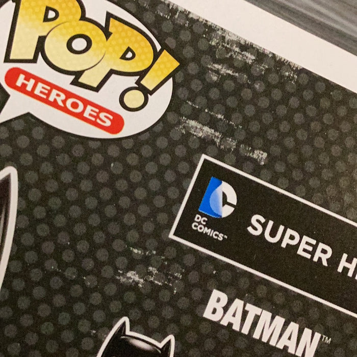 Funko POP! Heroes: Batman [Gold] (GameStop)(Damaged Box)[B] #01