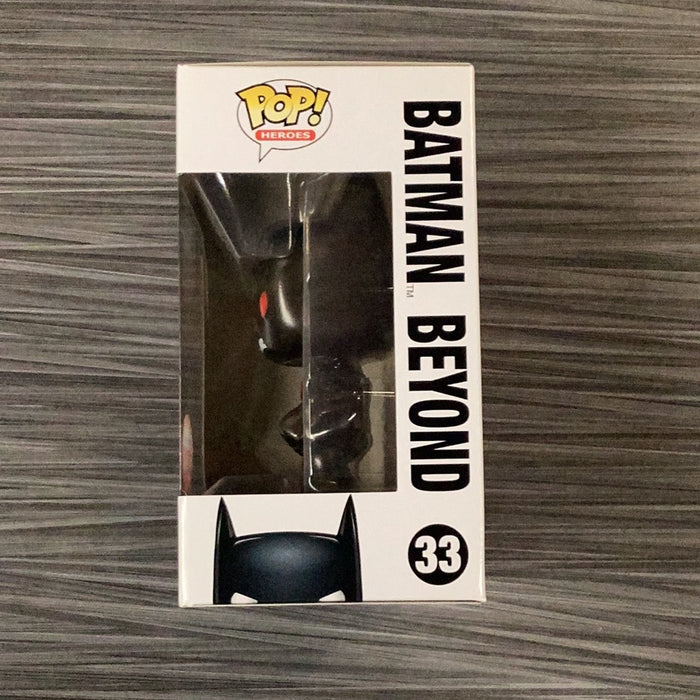 Funko POP! Heroes: DC Comics - Batman Beyond (Fugitive Toys)(Damaged Box)[B] #33