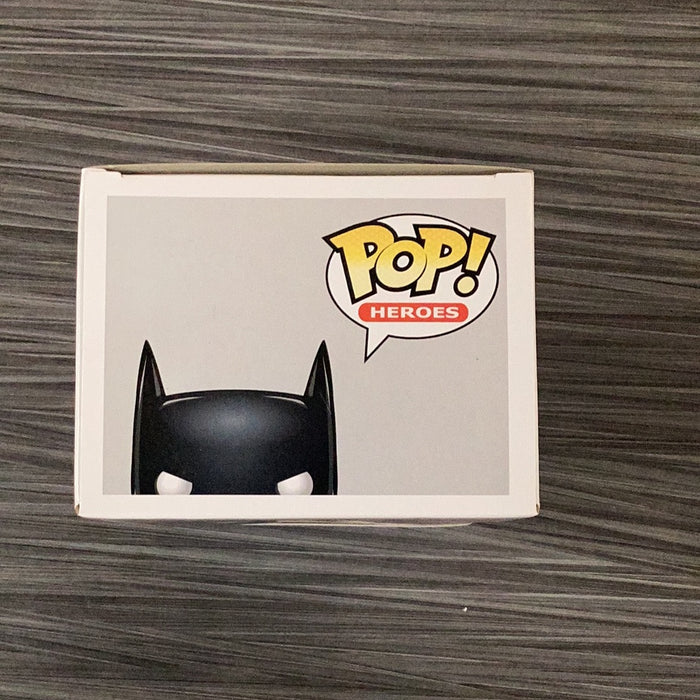 Funko POP! Heroes: DC Comics - Batman Beyond (Fugitive Toys)(Damaged Box)[B] #33