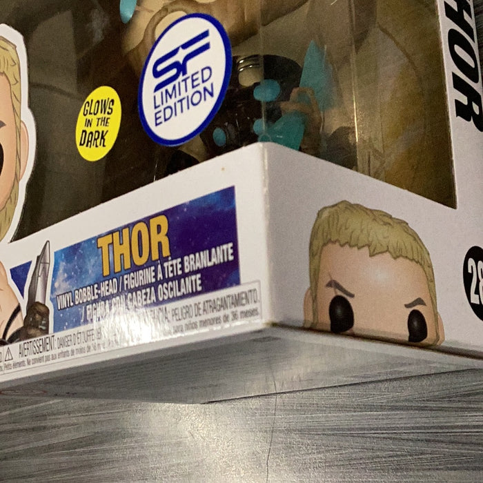 Funko POP! Marvel: Avengers Infinity War - Thor (GiTD)(SF Limited Edition)(Damaged Box) #286