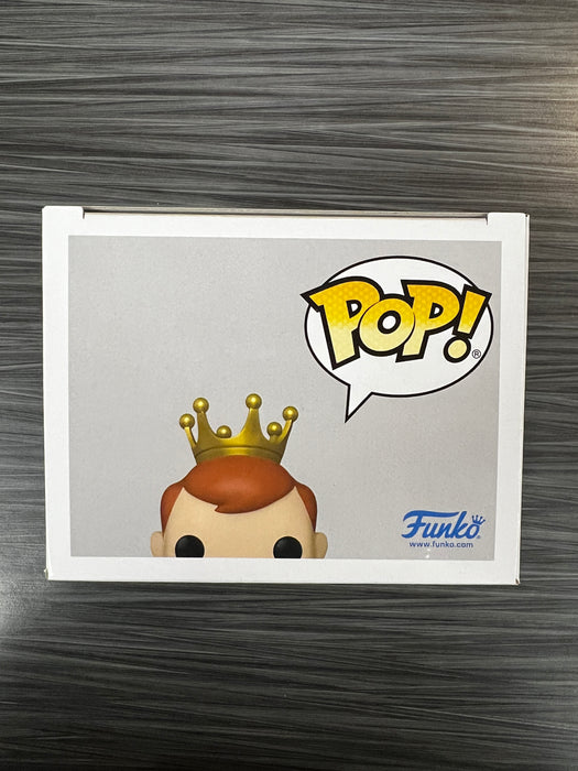 Funko POP! Camp Fundays: Freddy Funko As Captain America (Metallic)(2023 Camp Fundays)(250 PCS)(Damaged Box) [A] #SE