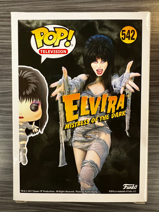 Funko POP! Television: Elvira Mistress of The Dark - Elvira (7BAP)(Signed/Cassandra Peterson/JSA) #542