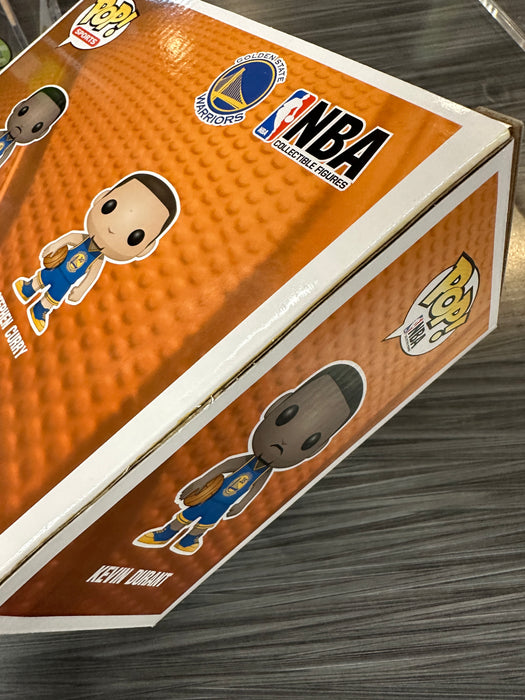 Funko POP! Sports: Kevin Durant & Stephen Curry (Asia)[Canceled 2-Pack](Damaged Box)