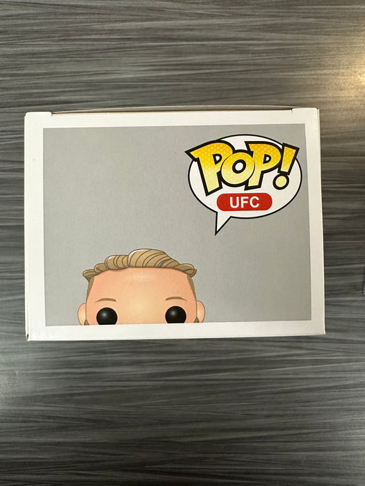 Funko POP! UFC : Conor McGregor [Dethrone Logo] #01