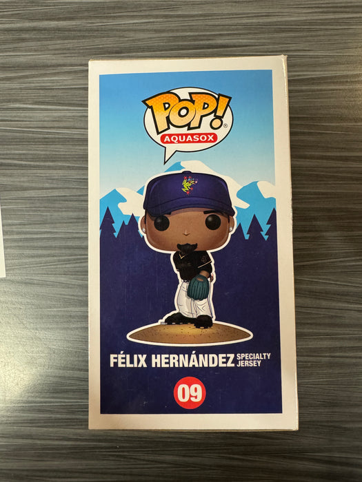 Funko POP! Aquasox: Everett Aquasox - Felix Hernandez [Specialty Jersey] (GiTD)(CHASE)(Funko Field)(Damaged Box) #09