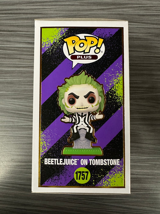 Funko POP! Plus: Beetlejuice on Tombstone (GiTD)(Entertainment Earth)(Damaged Box) #1757