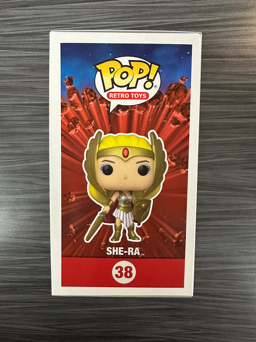 Funko POP! Retro Toys: Masters of The Universe - She-Ra (2022 Wondercon)(3000 PCS)(Damaged Box) #38