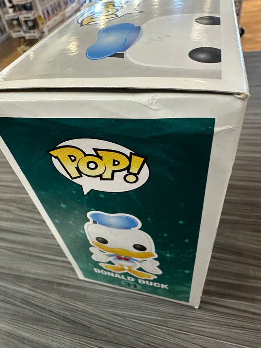 Funko POP! Disney: Donald Duck (Damaged Box) #31