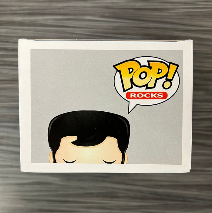 Funko POP! Rocks: Elvis - 1970's Elvis (GiTD)(CHASE)(Damaged Box) #03