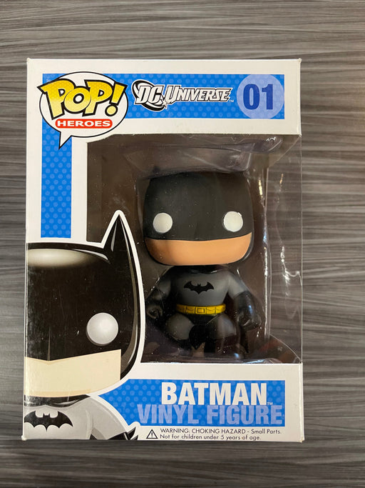 Funko POP! Heroes: DC Universe - Batman (Damaged Box)[B] #01 — The Pop Plug